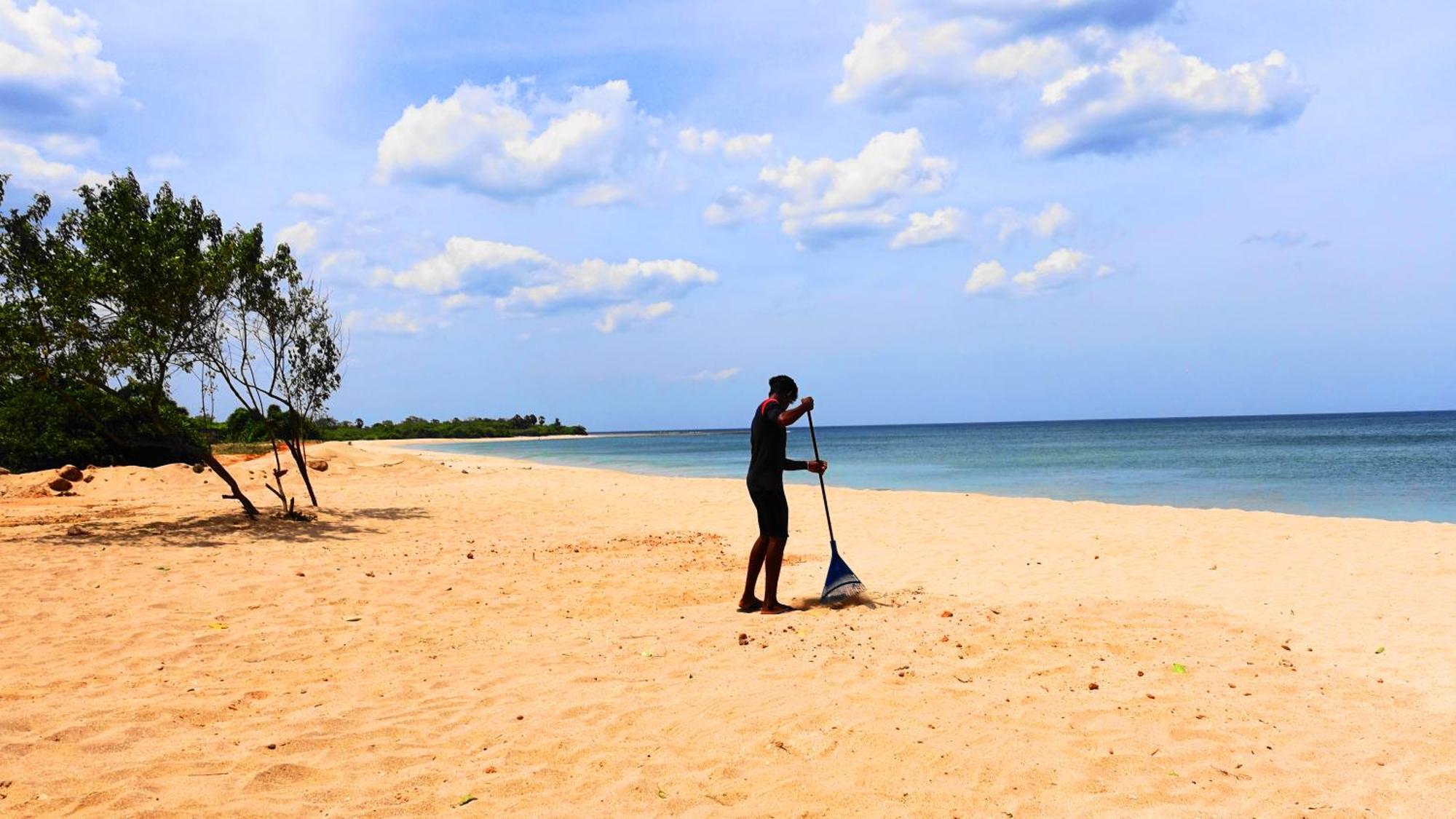 Regina Beach Bungalow Trincomalee Exterior foto