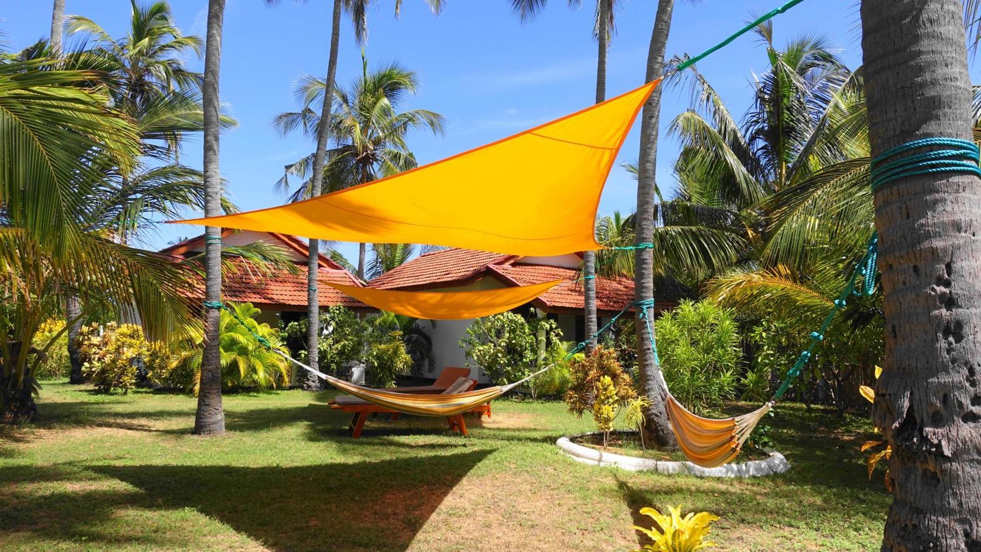 Regina Beach Bungalow Trincomalee Exterior foto