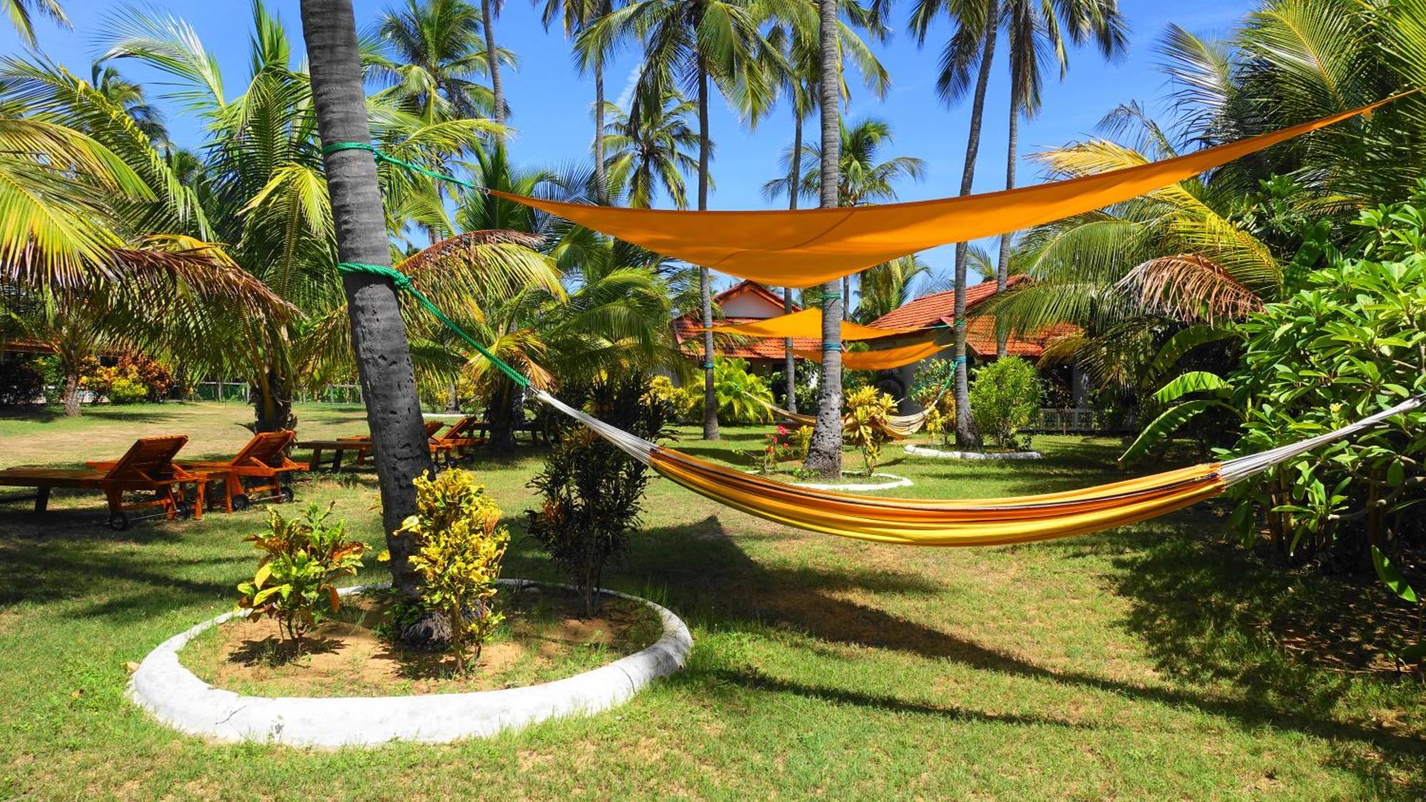 Regina Beach Bungalow Trincomalee Exterior foto